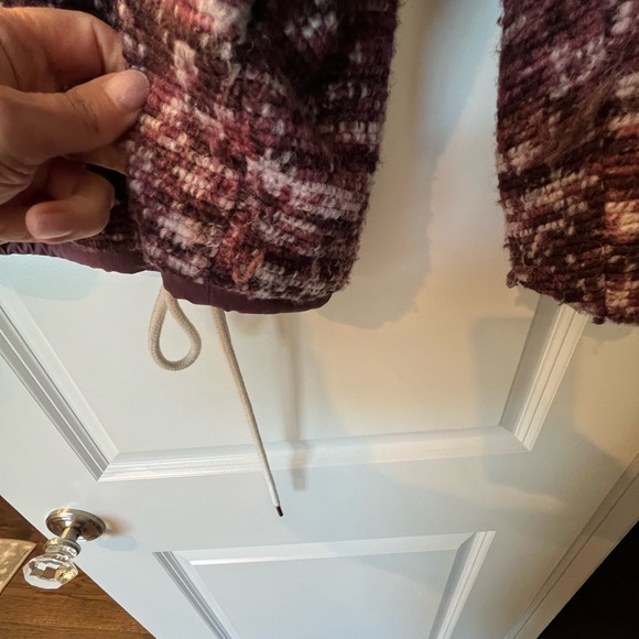 Varley burgundy and lavender pullover.  Size medium - Picture 3 of 3